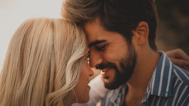 Lo que sientes por tu pareja: ¿admiración o envidia?